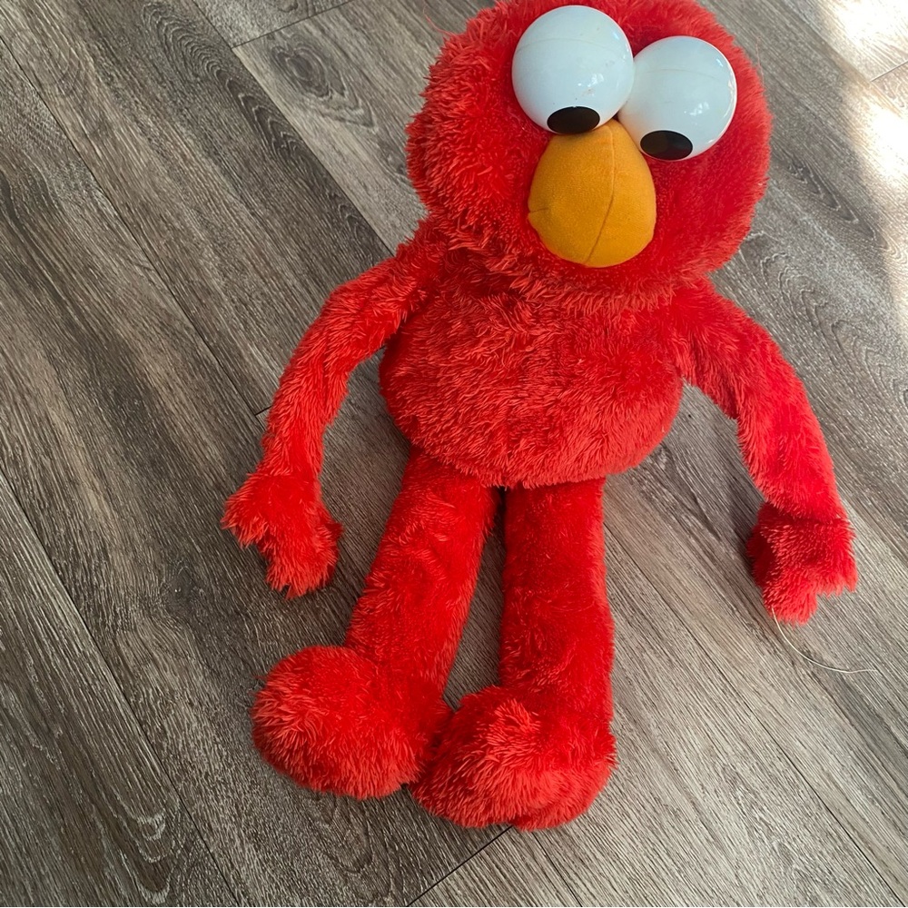 Tickle Me Elmo Toy